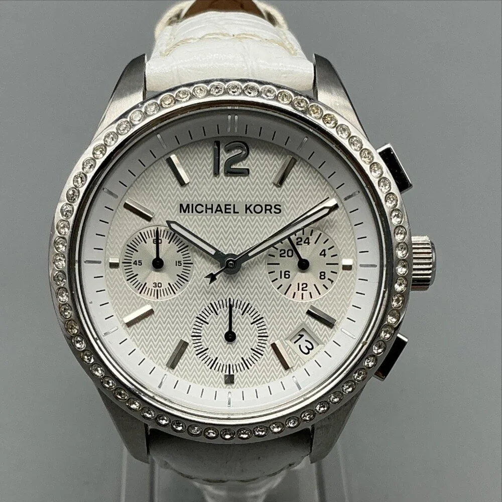 Michael Kors MK-5015 Womens Watch 38mm Crystals Leather Chronograph New Battery